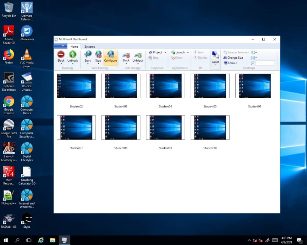 Teacher dashboard showing every student screen in a MultiPoint Server lab
